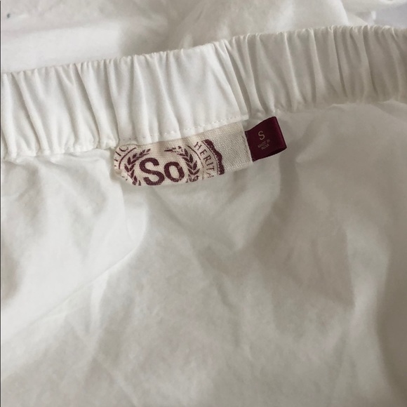 Bright white blouse - Picture 3 of 5